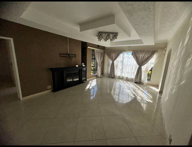 3 BEDROOM FREEHOLD TO LET IN LINDHAVEN